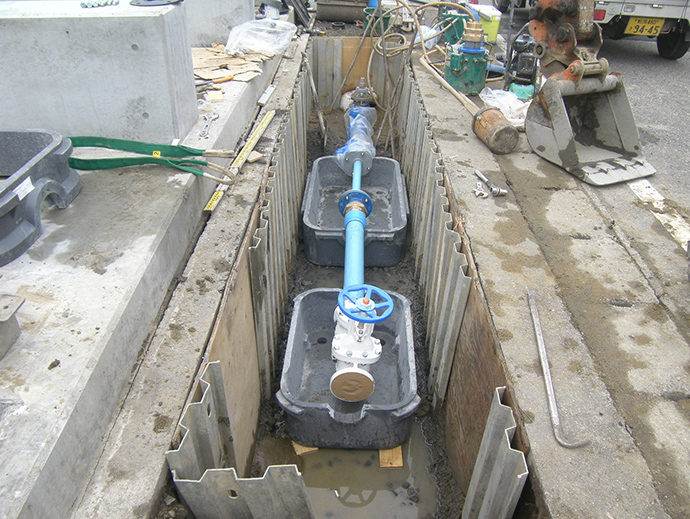 配水設備工事の様子