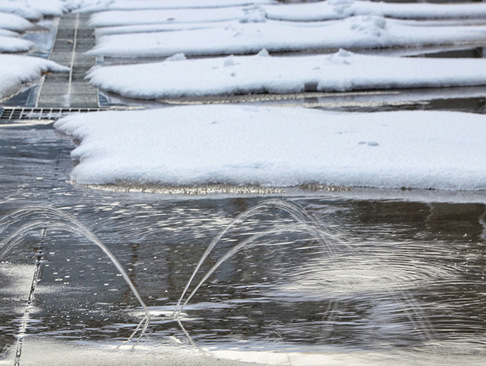 駐車場の消雪パイプ